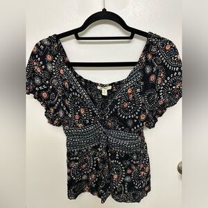 Francesca's Blue Paisley Peplum Keyhole Blouse, Size M